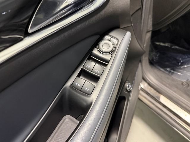 2023 Buick Enclave Essence - Photo 12