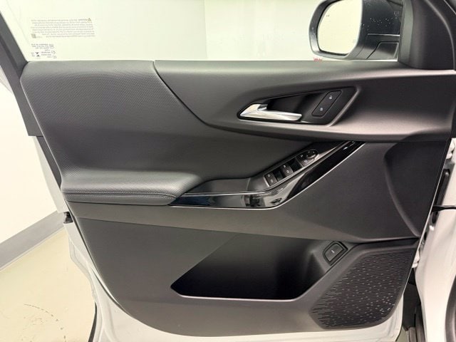 2026 Chevrolet Equinox LT - Photo 11