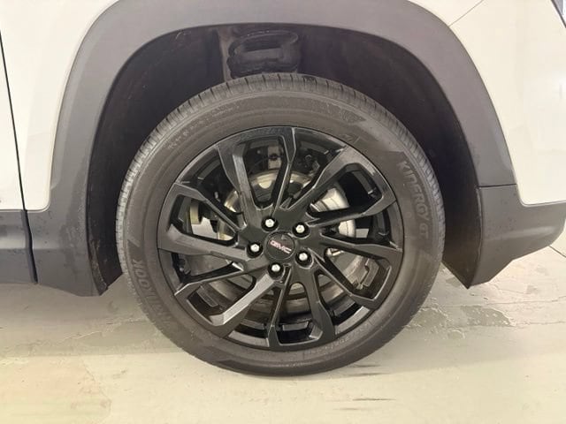 2024 GMC Terrain SLE - Photo 29