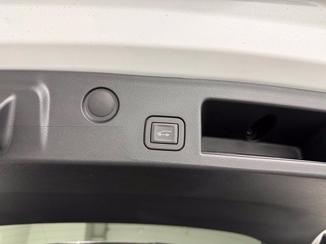 2026 Chevrolet Equinox LT - Photo 9