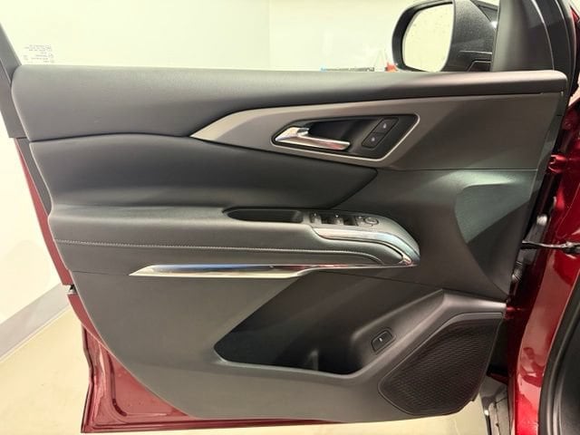 2026 Chevrolet Traverse LT - Photo 11