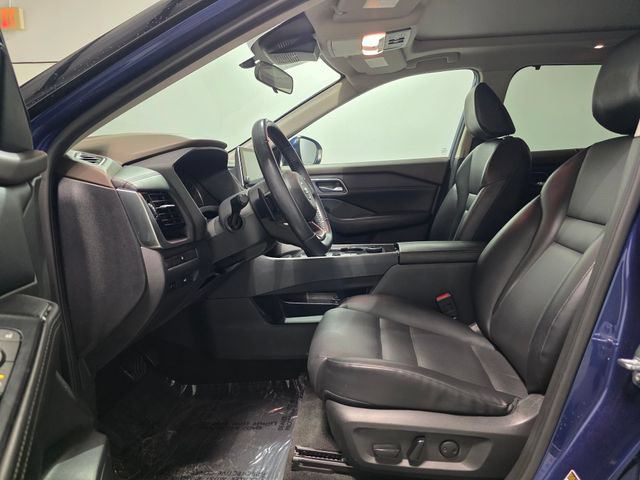 2021 Nissan Rogue SV - Photo 13