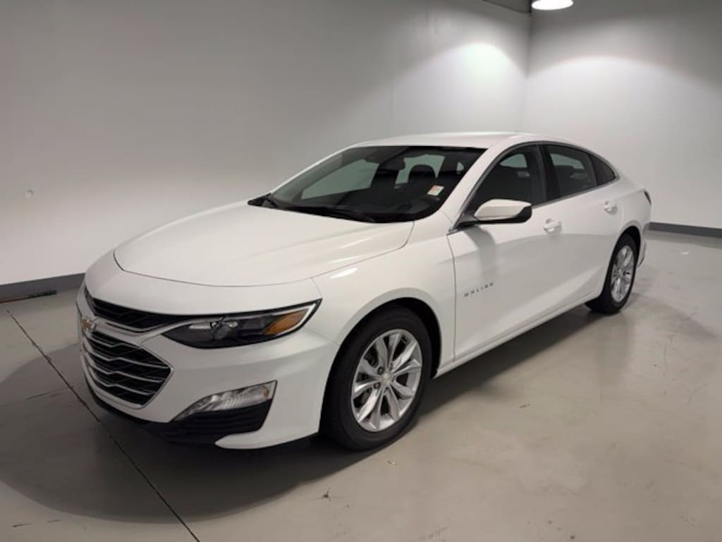 Used 2025 Chevrolet Malibu 1LT Sedan