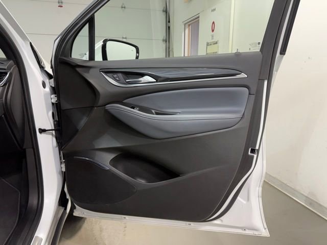 2023 Buick Enclave Essence - Photo 27
