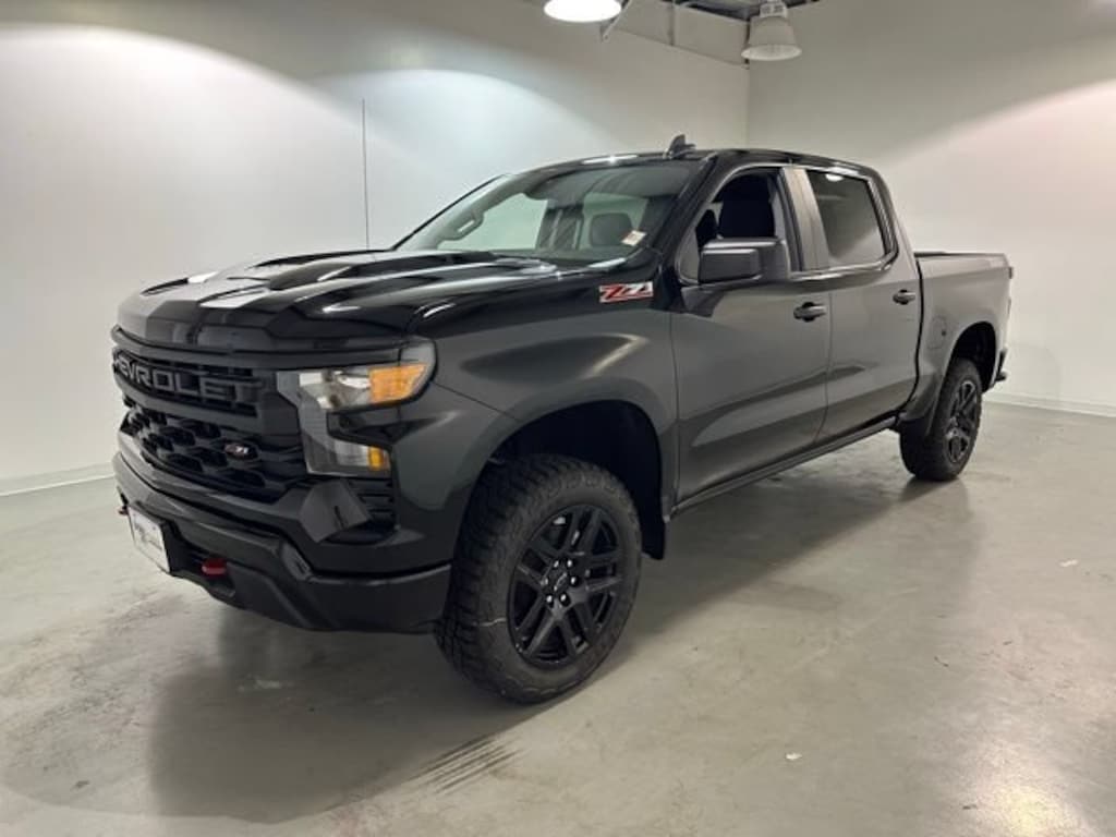 Used 2024 Chevrolet Silverado 1500 Custom Trail Boss Truck Crew Cab