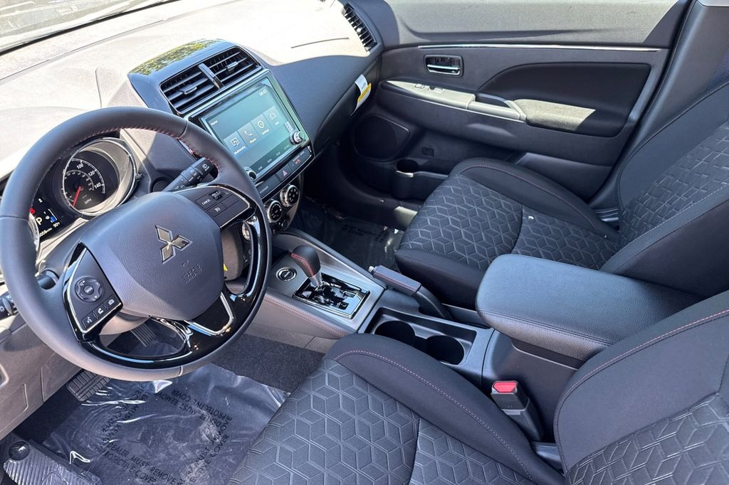 New 2026 Mitsubishi Outlander Sport 2.0 LE SUV