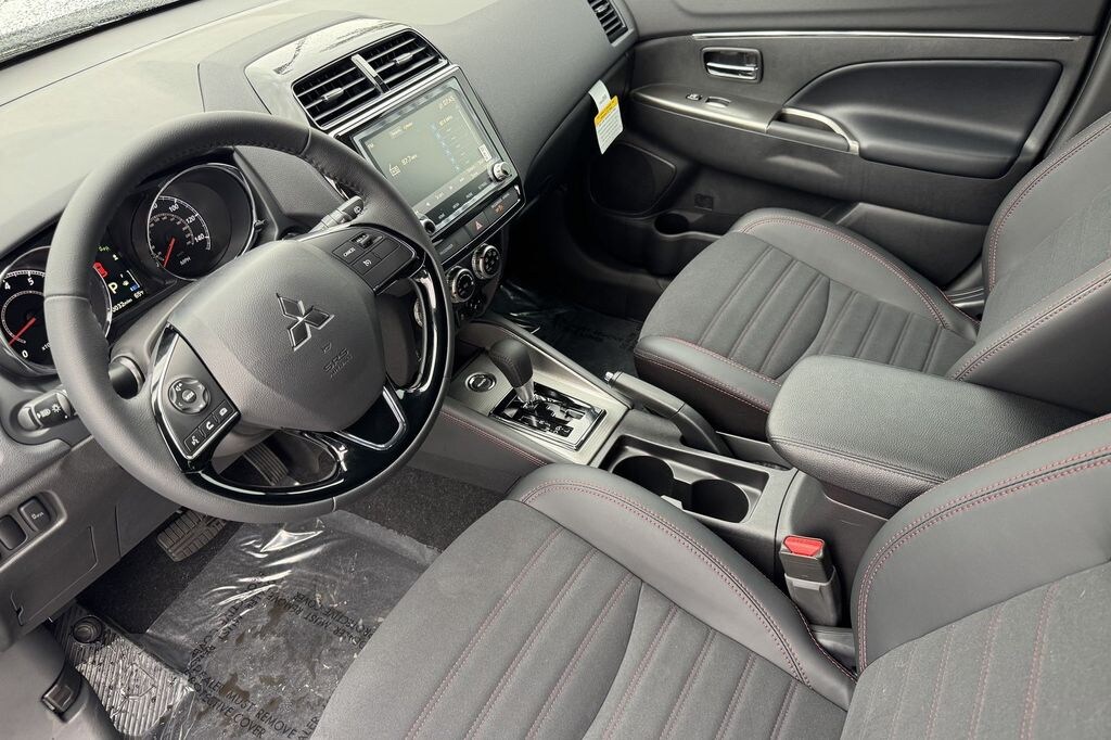New 2026 Mitsubishi Outlander Sport 2.0 SE SUV