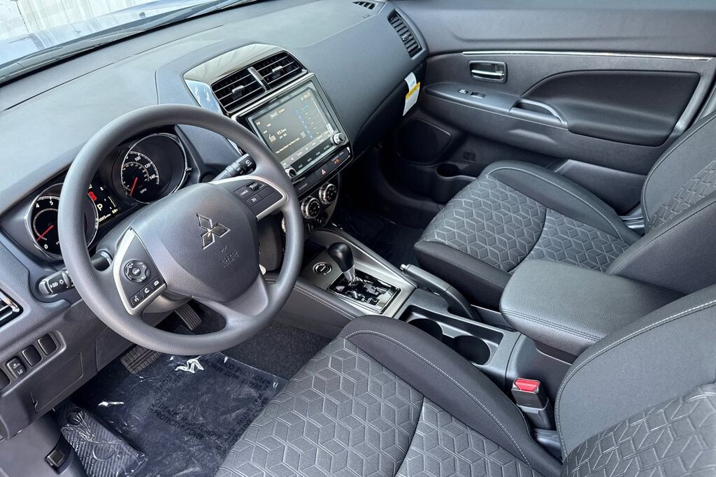 New 2027 Mitsubishi Outlander Sport 2.0 ES SUV