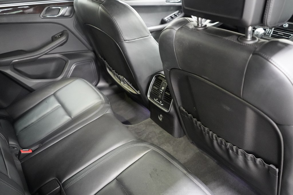 2023 Porsche Macan S - Photo 20