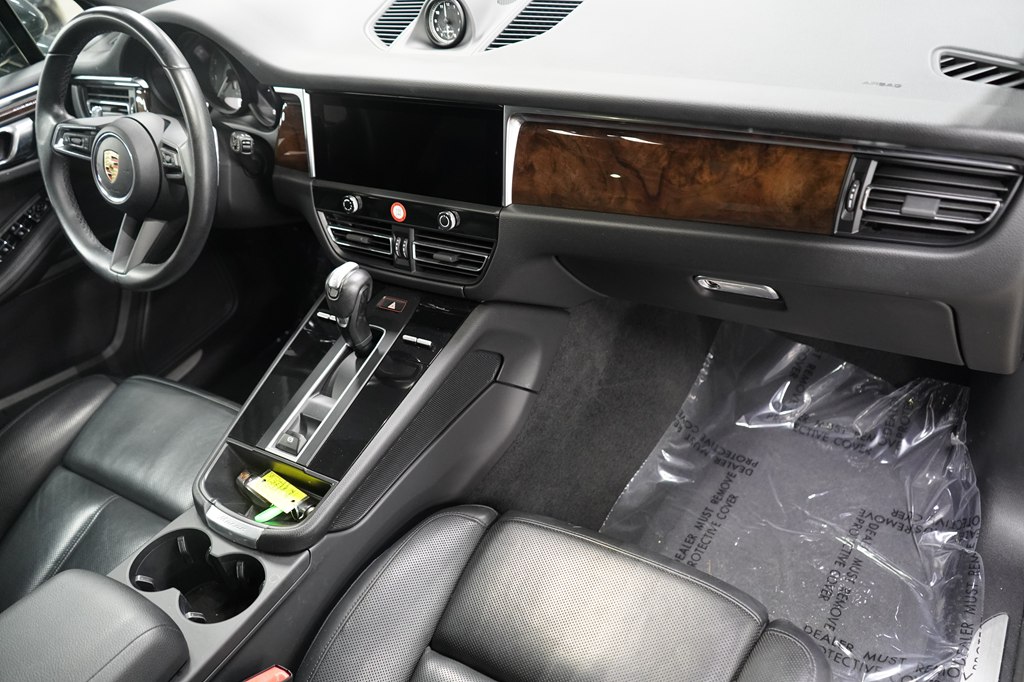 2023 Porsche Macan S - Photo 24