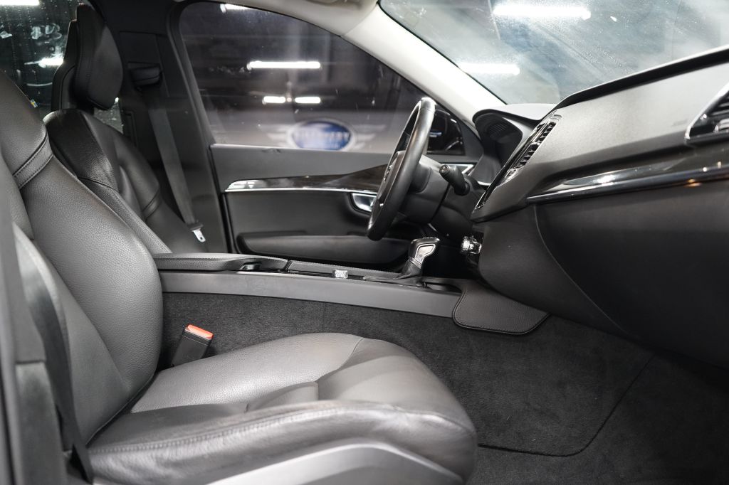 2018 Volvo XC90 Momentum - Photo 28