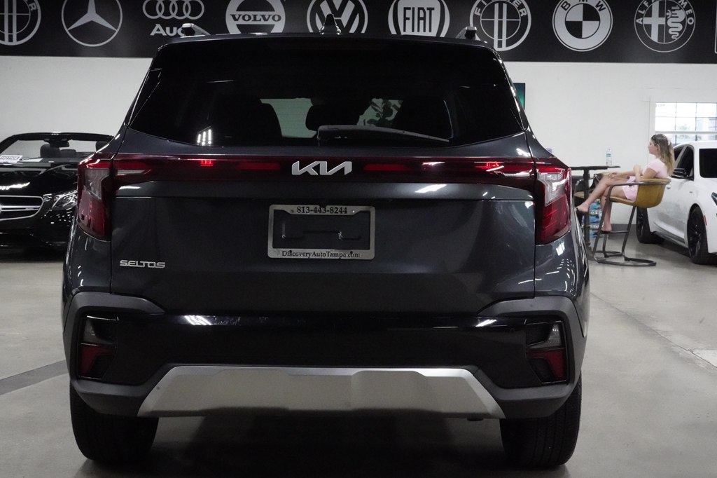 Used 2025 Kia Seltos EX SUV