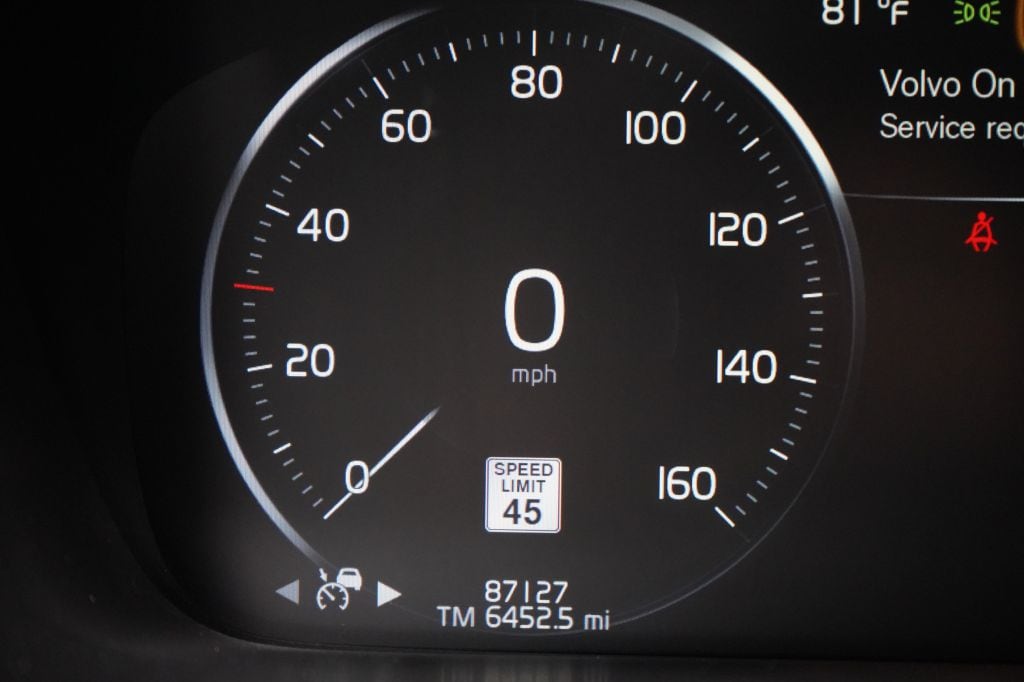 2018 Volvo XC90 Momentum - Photo 16