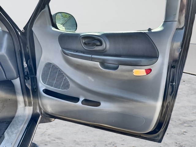 2001 Ford F-150 XLT - Photo 23