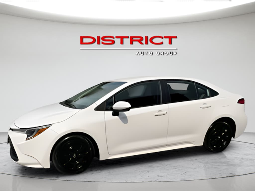 Used 2024 Toyota Corolla LE Sedan