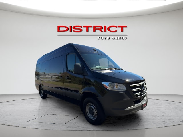 2025 Mercedes-Benz Sprinter Passenger Van Base