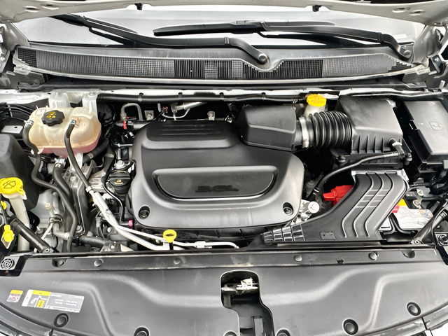 2023 Chrysler Pacifica Touring L - Photo 16