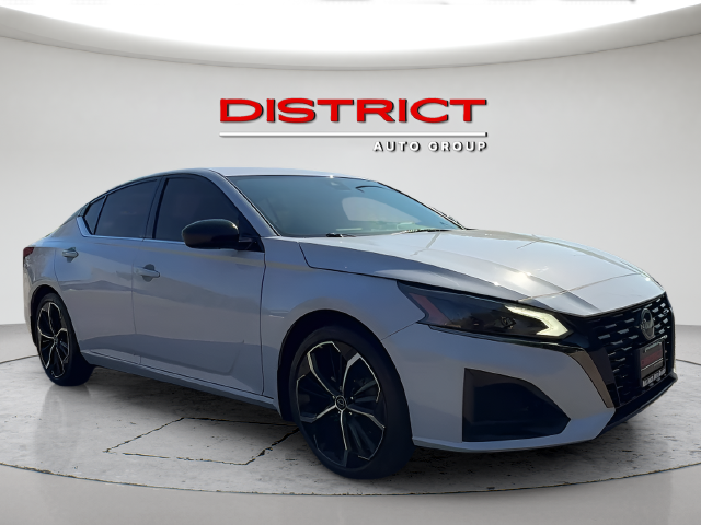 Used 2023 Nissan Altima 2.5 SR Sedan