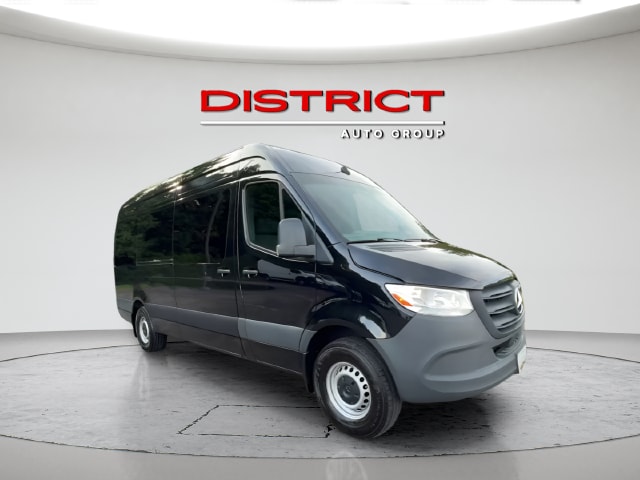 2025 Mercedes-Benz Sprinter Passenger Van Base