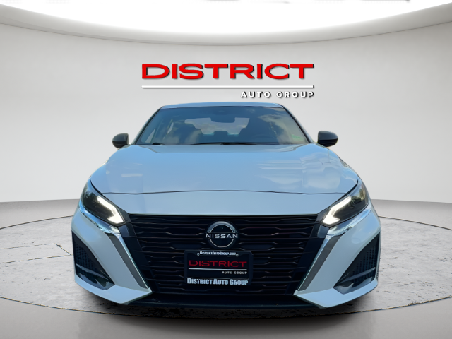 Used 2024 Nissan Altima 2.5 SV Sedan