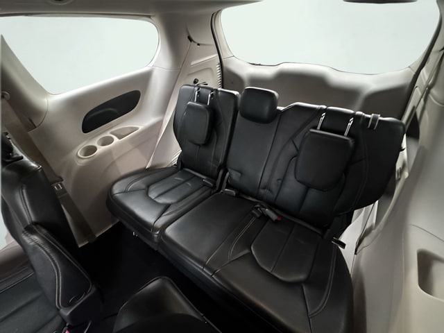 2023 Chrysler Pacifica Touring L - Photo 23
