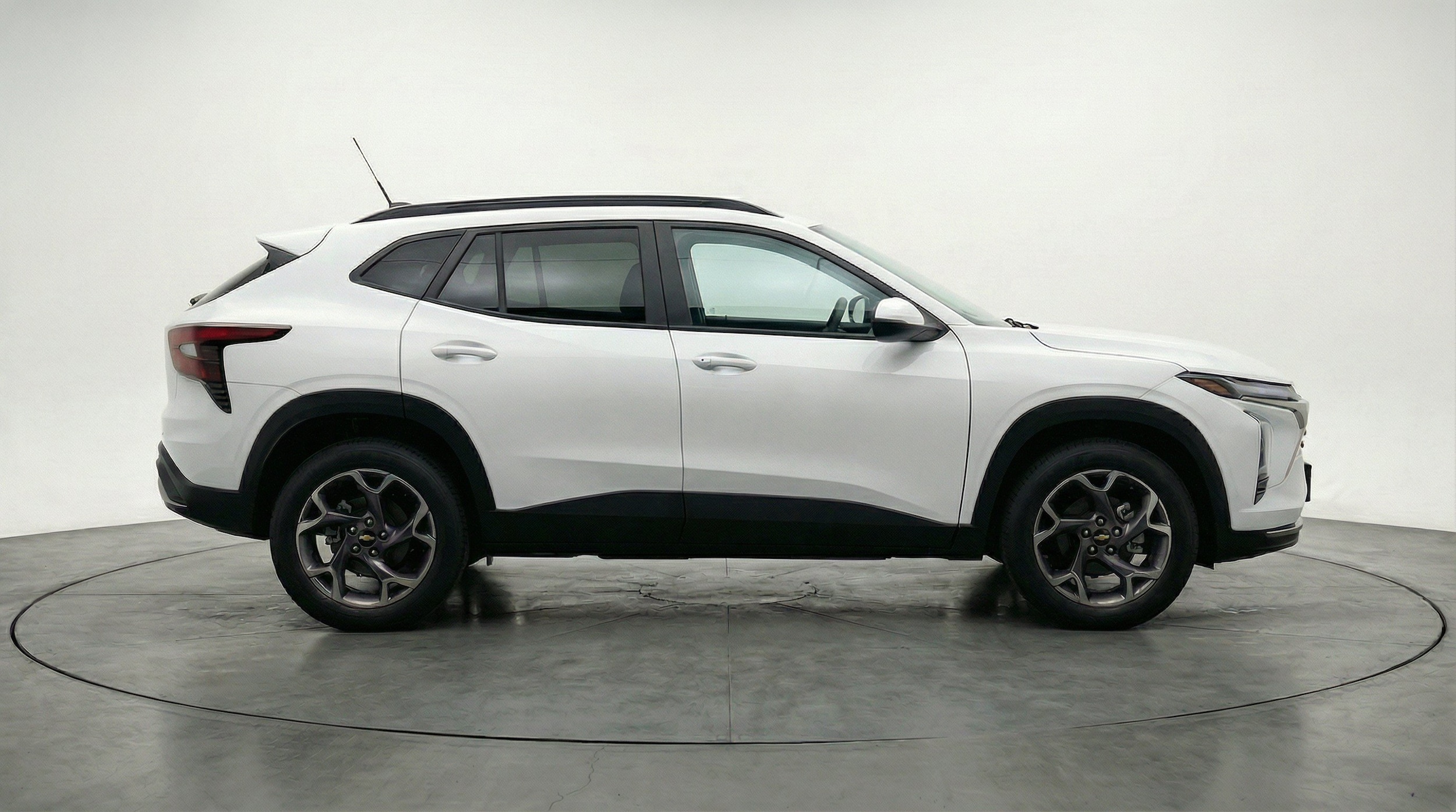 Thumbnail: 2025 Chevrolet Trax - 11