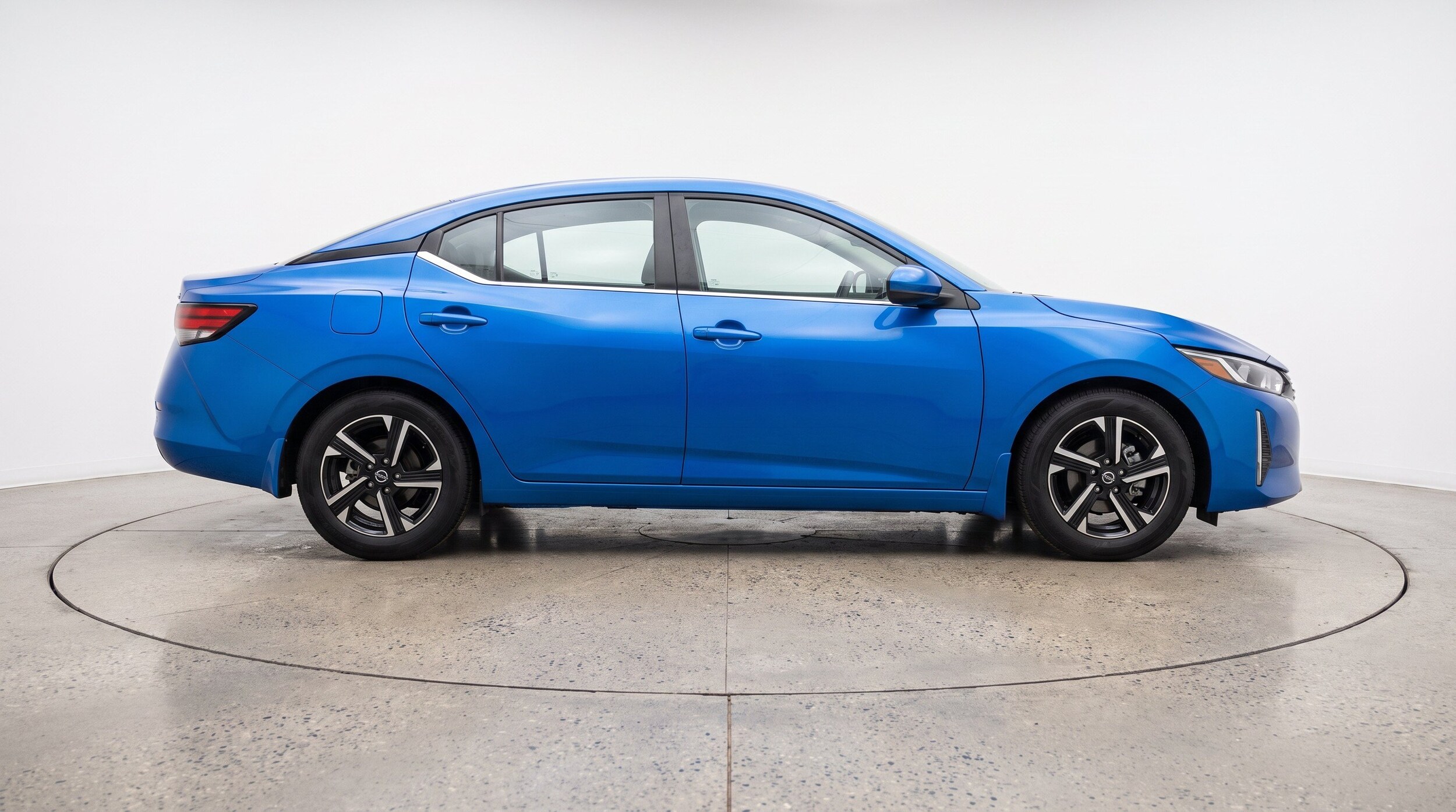 Thumbnail: 2025 Nissan Sentra - 10