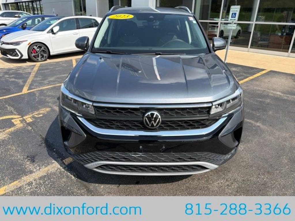 Used 2023 Volkswagen Taos 1.5T SE SUV