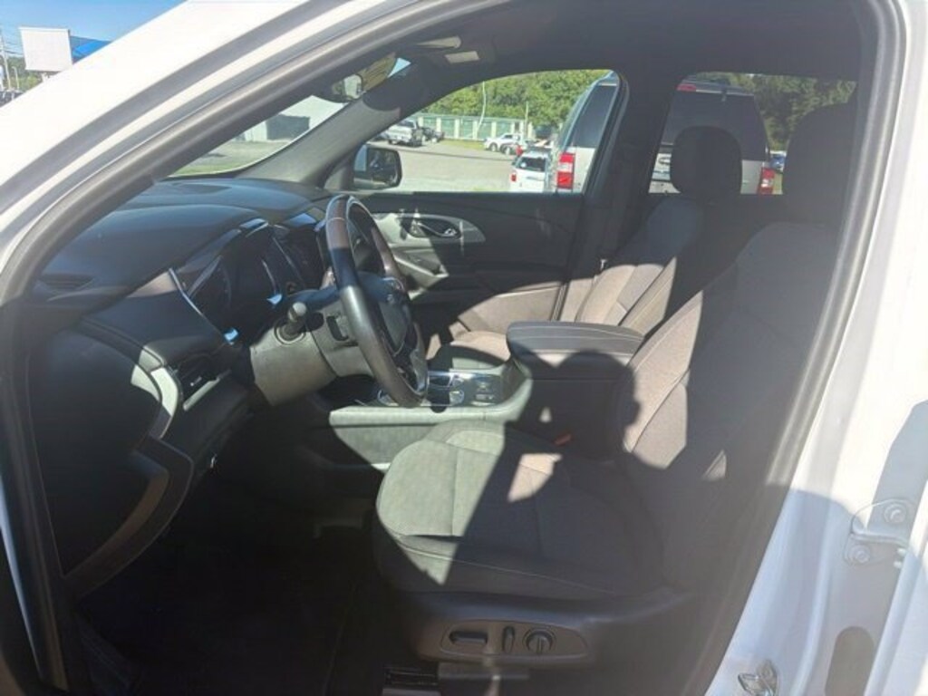 Certified 2022 Chevrolet Traverse LT SUV