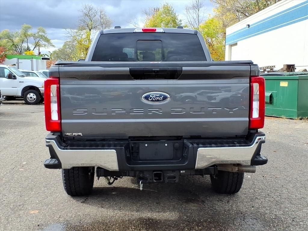 Used 2025 Ford F-350SD XLT Truck