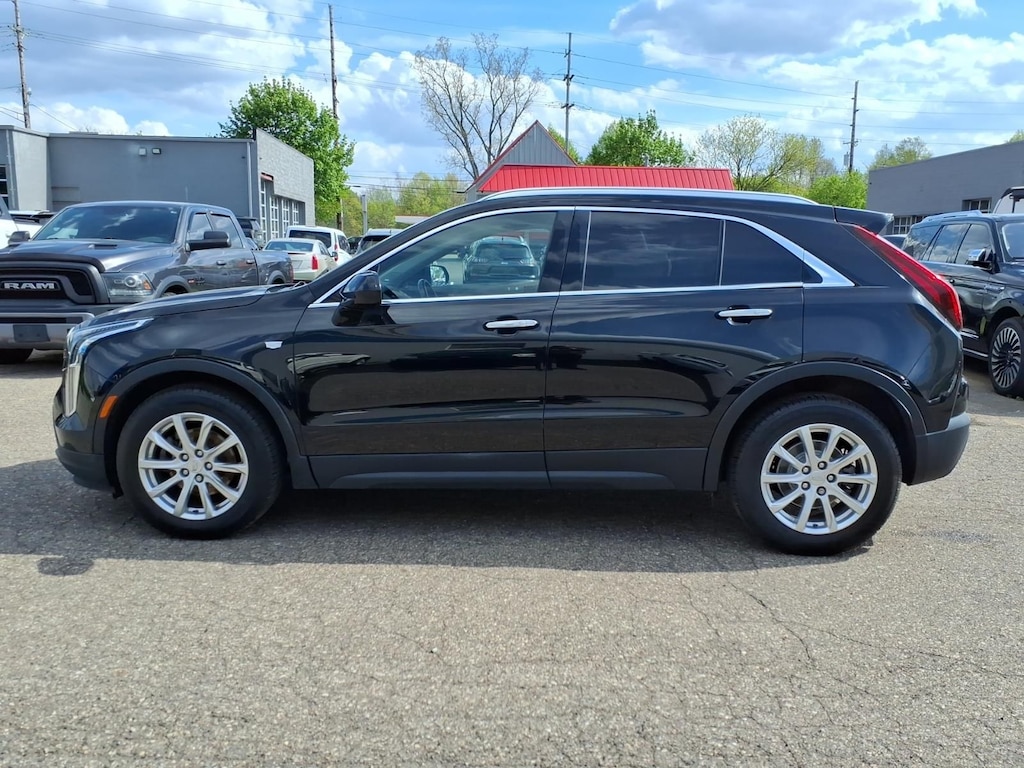 Used 2019 Cadillac XT4 Luxury SUV
