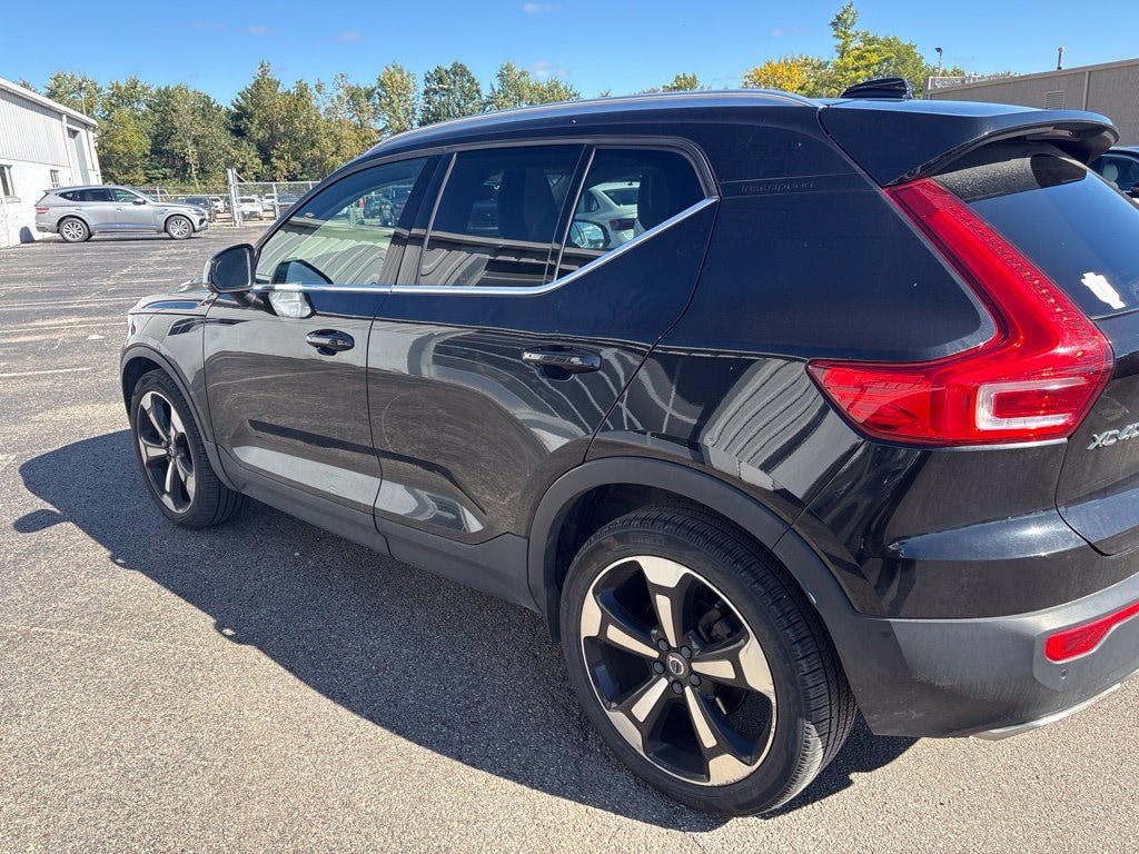 Used 2019 Volvo XC40 T5 Inscription SUV