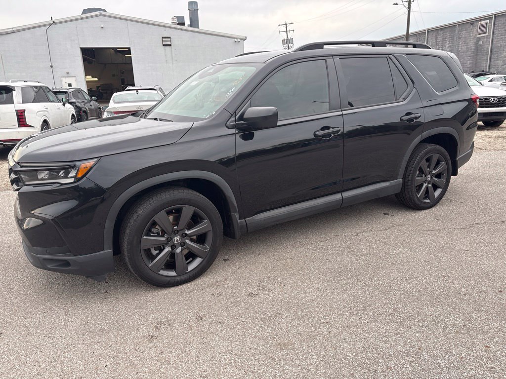 Used 2025 Honda Pilot Sport SUV