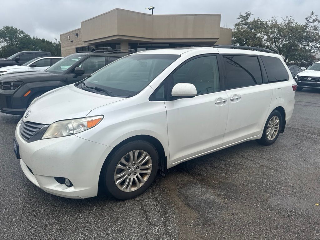 2016 Toyota Sienna