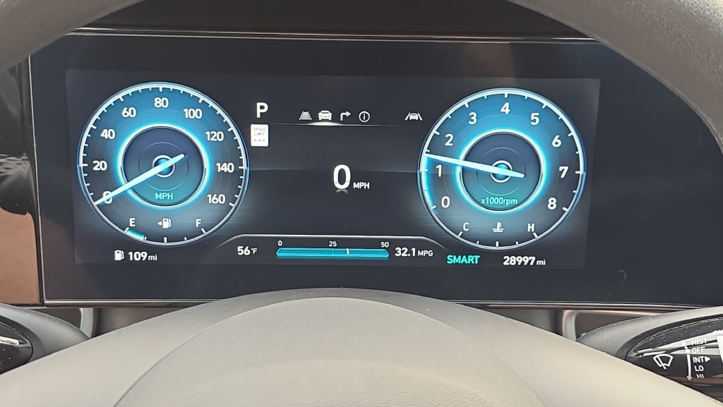 2024 Hyundai Elantra SEL - Photo 17