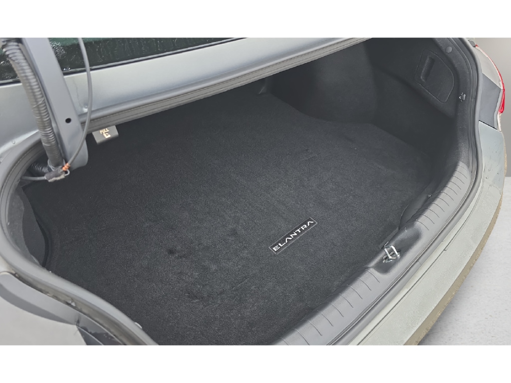 2024 Hyundai Elantra SEL - Photo 9