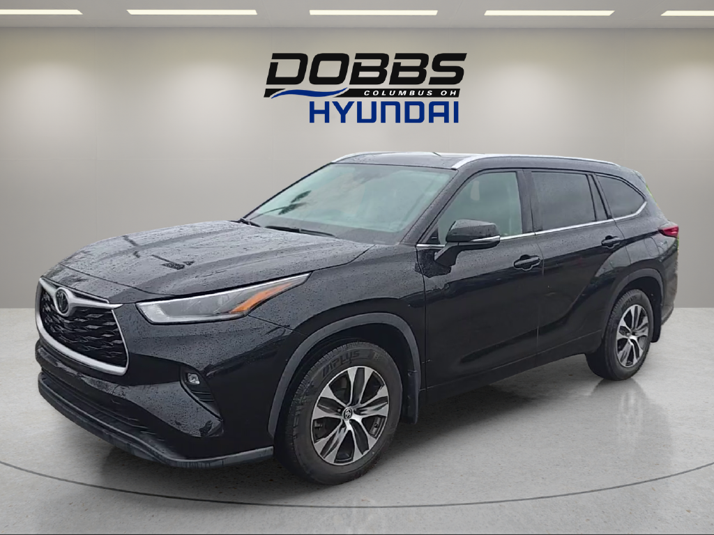 Used 2021 Toyota Highlander XLE SUV