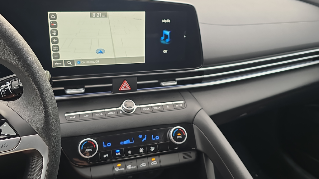 2024 Hyundai Elantra SEL - Photo 21