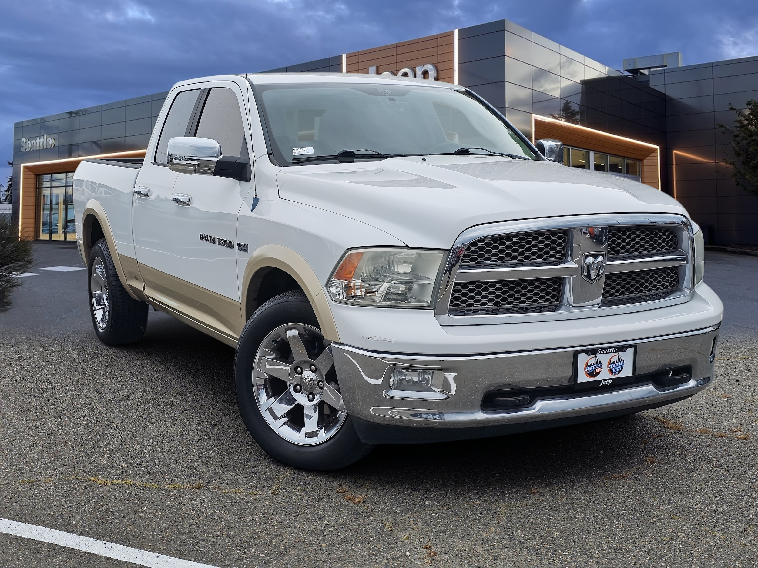 2011 RAM 1500 Pickup Laramie