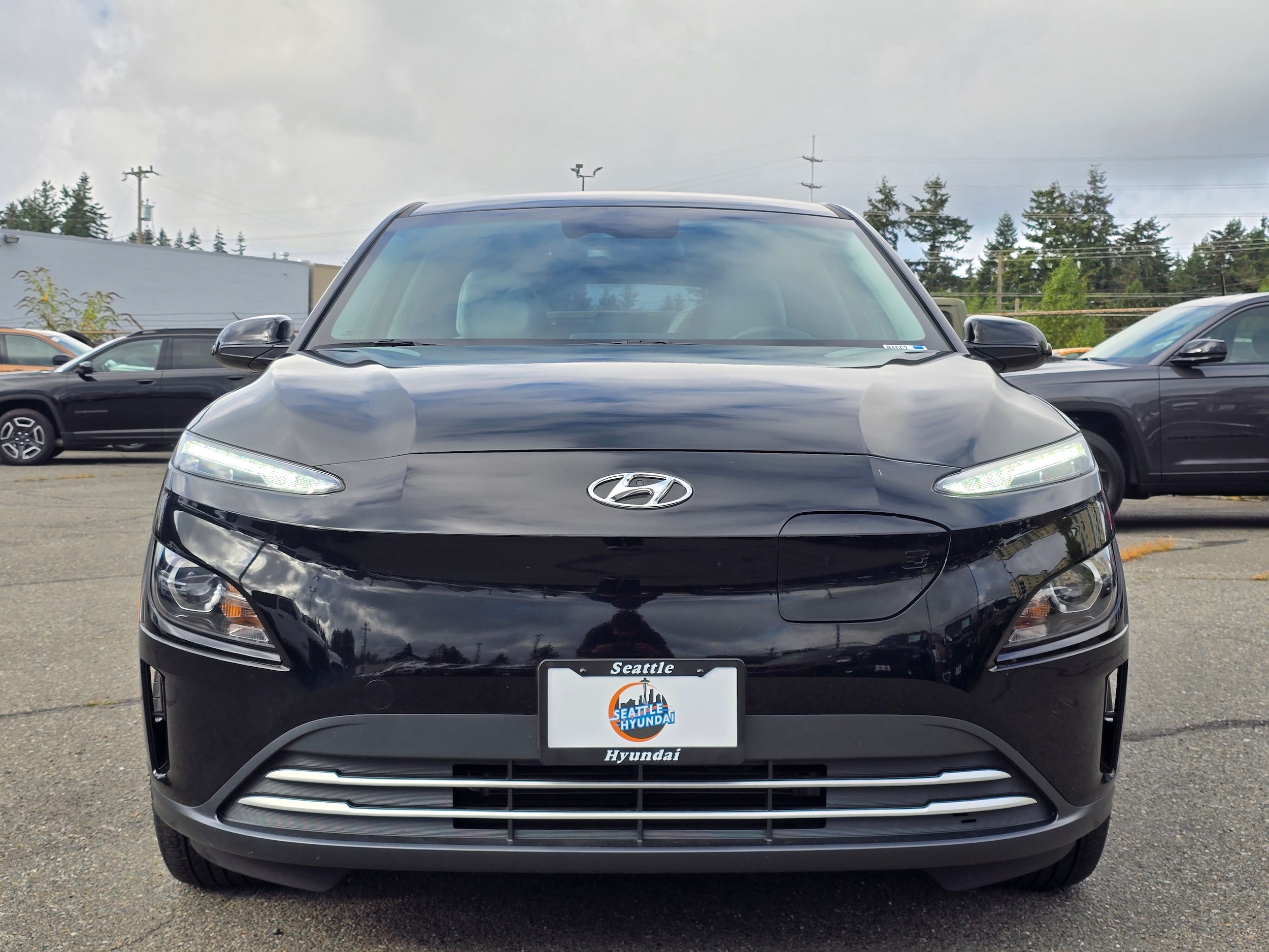 Used 2023 Hyundai Kona EV SE with VIN KM8K23AG2PU181553 for sale in Seattle, WA