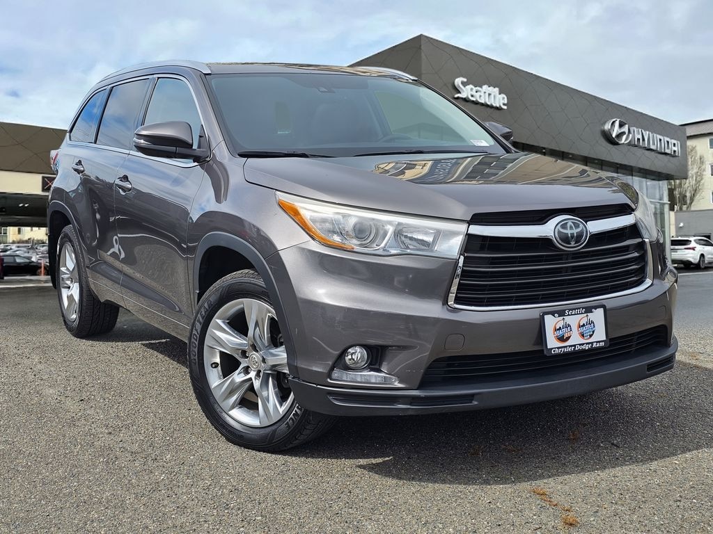 Used 2015 Toyota Highlander Limited Platinum V6 SUV