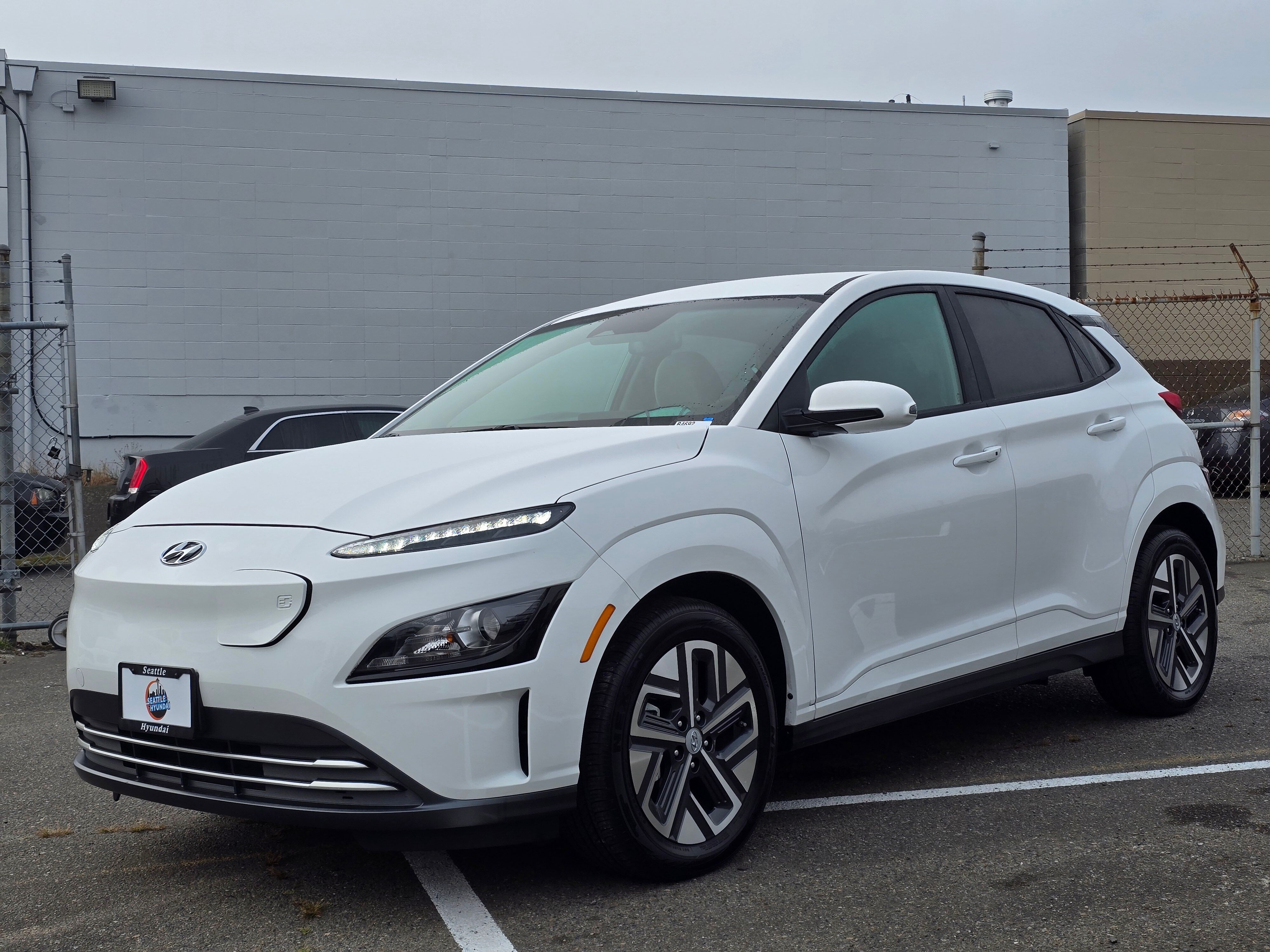 Used 2023 Hyundai Kona Electric SE SUV