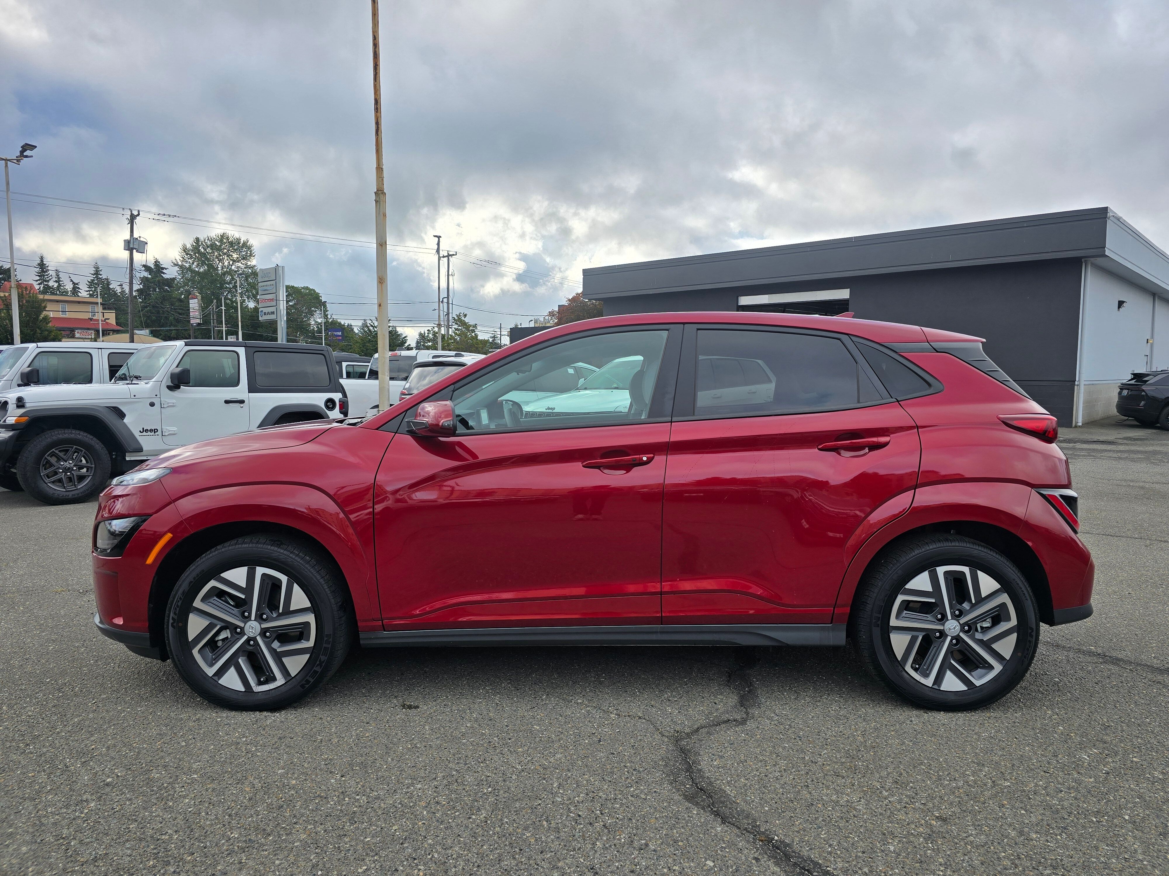 Used 2023 Hyundai Kona Electric SE SUV