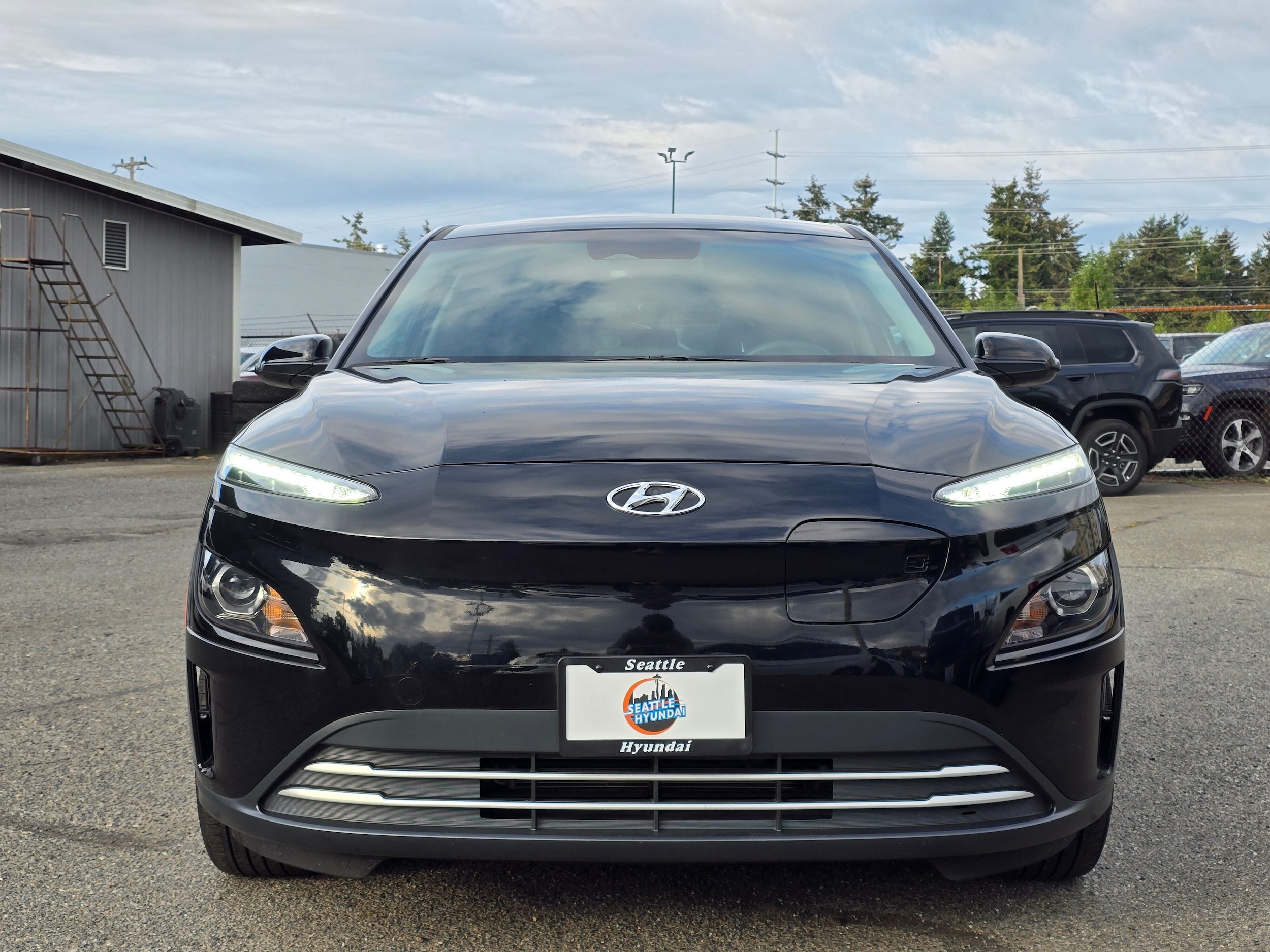 Used 2023 Hyundai Kona EV SE with VIN KM8K23AG5PU180414 for sale in Seattle, WA