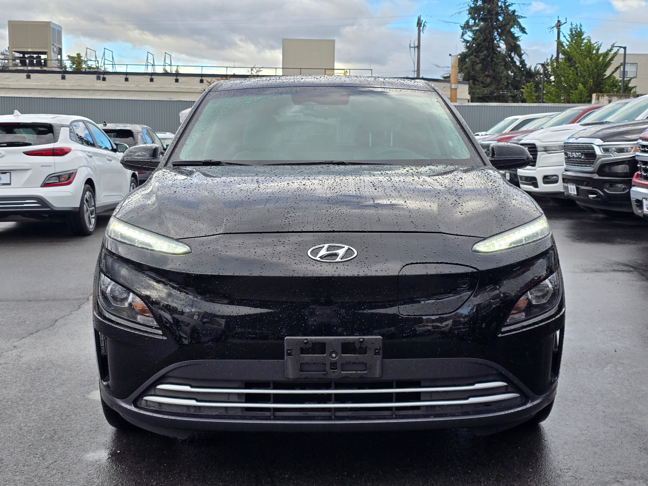Used 2023 Hyundai Kona EV SE with VIN KM8K23AG2PU181455 for sale in Seattle, WA