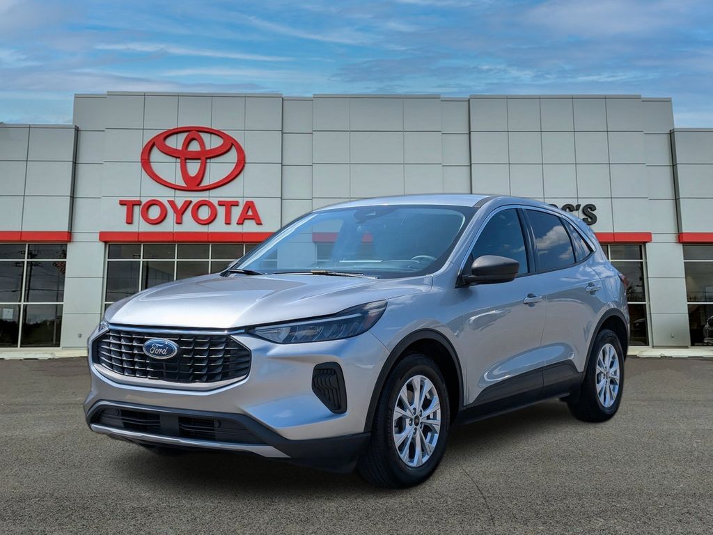 2023 Ford Escape