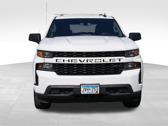 Used 2021 Chevrolet Silverado 1500 Custom with VIN 1GCRYBEKXMZ324466 for sale in Burnsville, Minnesota