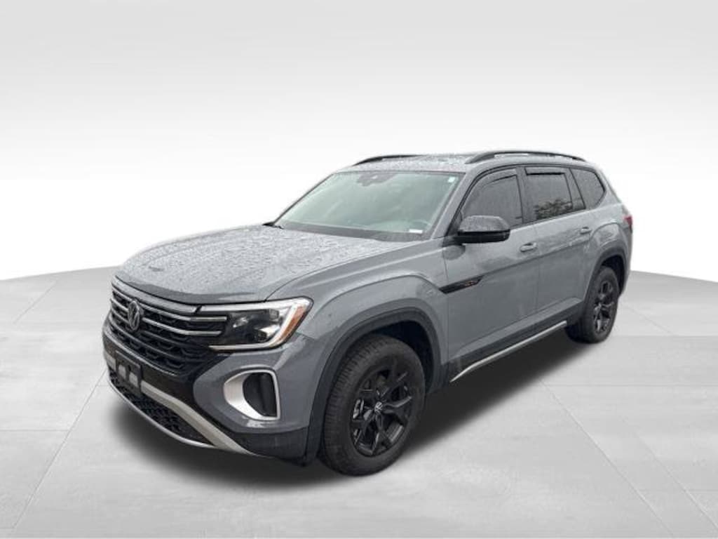 Used 2025 Volkswagen Atlas 2.0T Peak Edition SUV