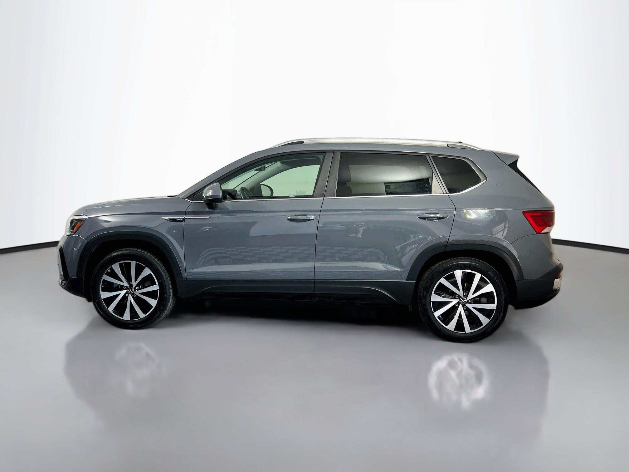 Used 2023 Volkswagen Taos SE Sport Utility