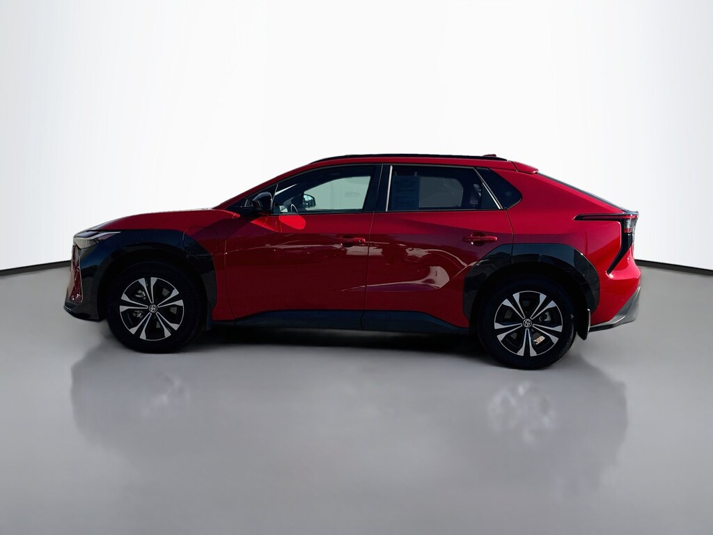 Used 2025 Toyota bZ4X XLE Sport Utility